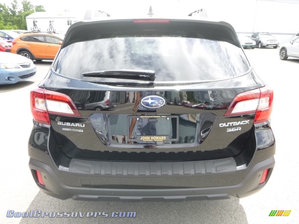 2018 Outback 3.6R Limited - Crystal Black Silica / Black photo #5