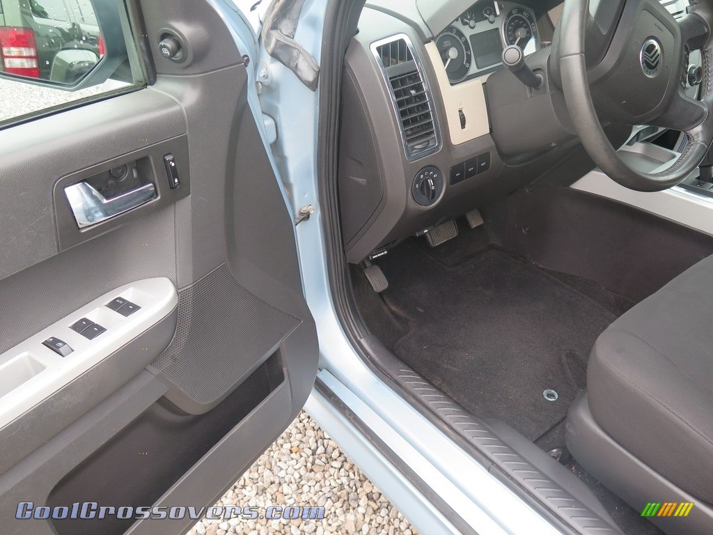 2008 Mariner V6 4WD - Light Ice Blue Metallic / Black photo #34