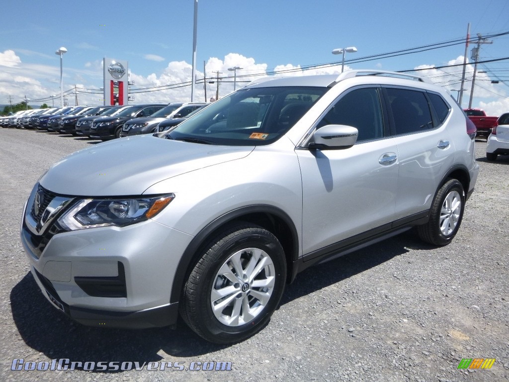 2018 Rogue S AWD - Brilliant Silver / Charcoal photo #8