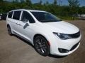 Chrysler Pacifica Limited Bright White photo #7