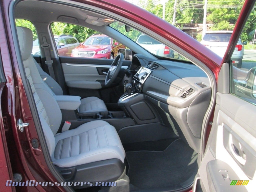 2017 CR-V LX - Basque Red Pearl II / Gray photo #18
