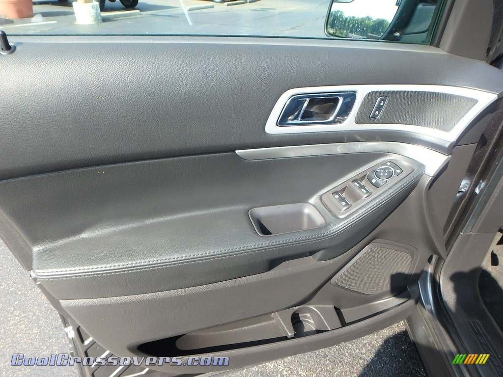 2015 Explorer XLT 4WD - Magnetic / Charcoal Black photo #25