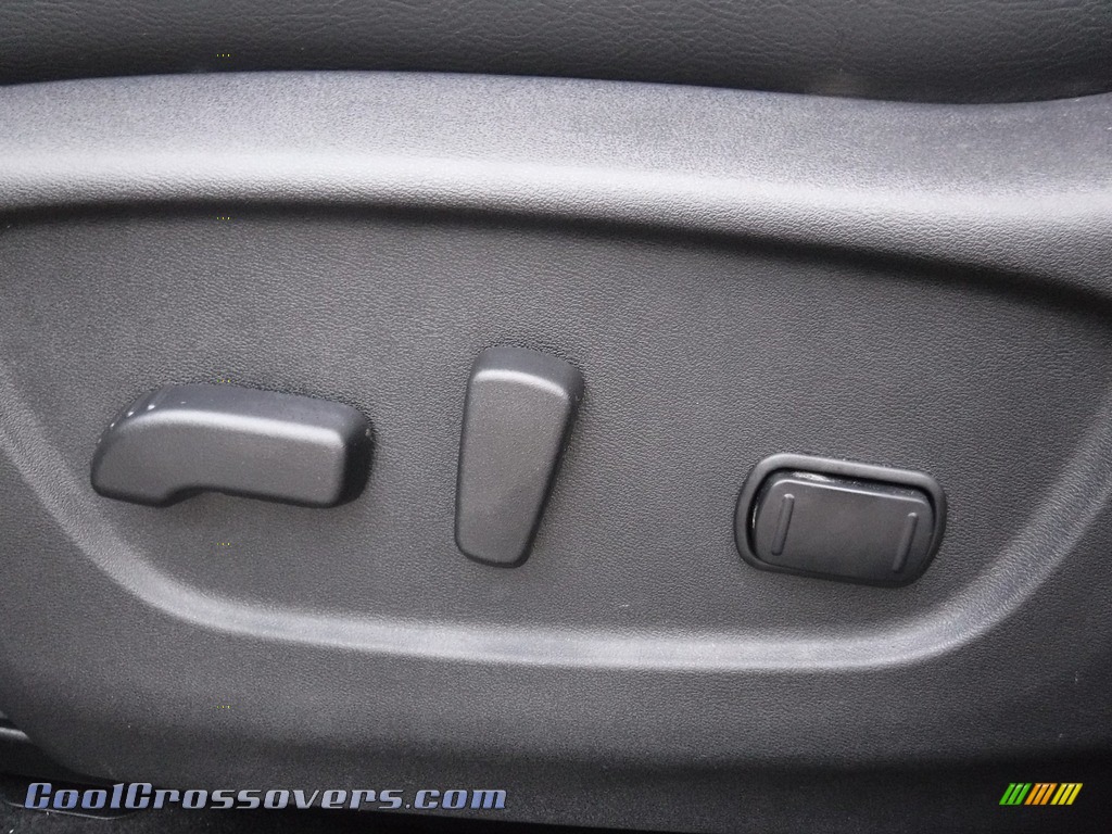 2018 Rogue S AWD - Gun Metallic / Charcoal photo #16