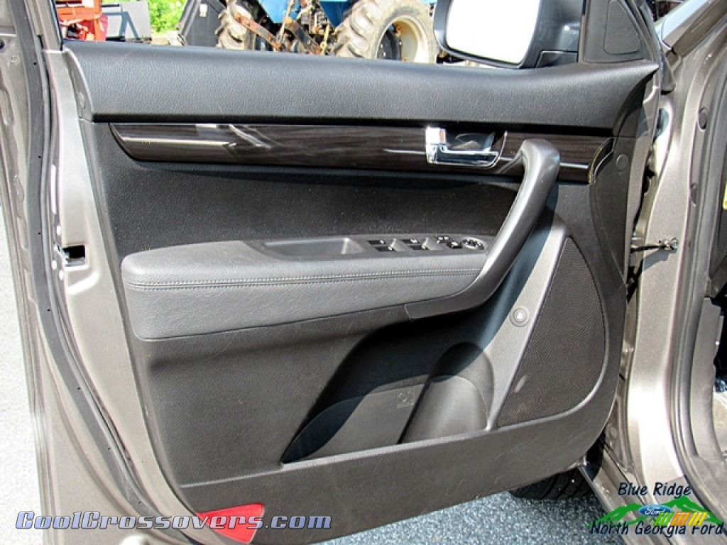 2012 Sorento LX V6 AWD - Titanium Silver / Black photo #23