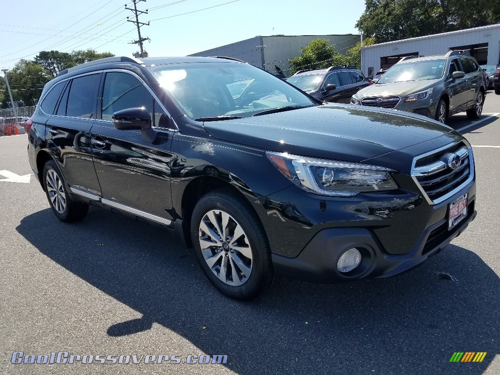 2019 Outback 2.5i Touring - Crystal Black Silica / Java Brown photo #1