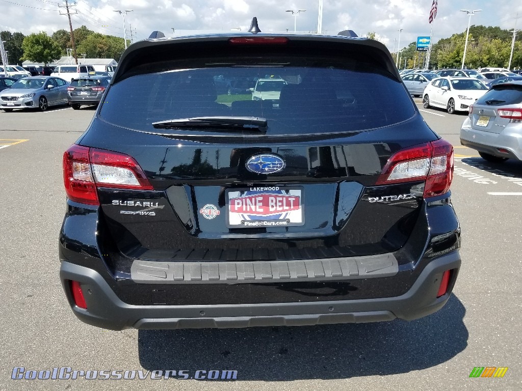 2019 Outback 2.5i Touring - Crystal Black Silica / Java Brown photo #5