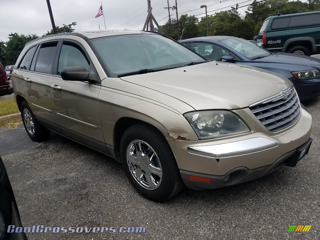 Linen Gold Metallic Pearl / Light Taupe Chrysler Pacifica Touring AWD