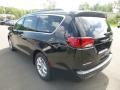 Chrysler Pacifica Touring Plus Brilliant Black Crystal Pearl photo #3