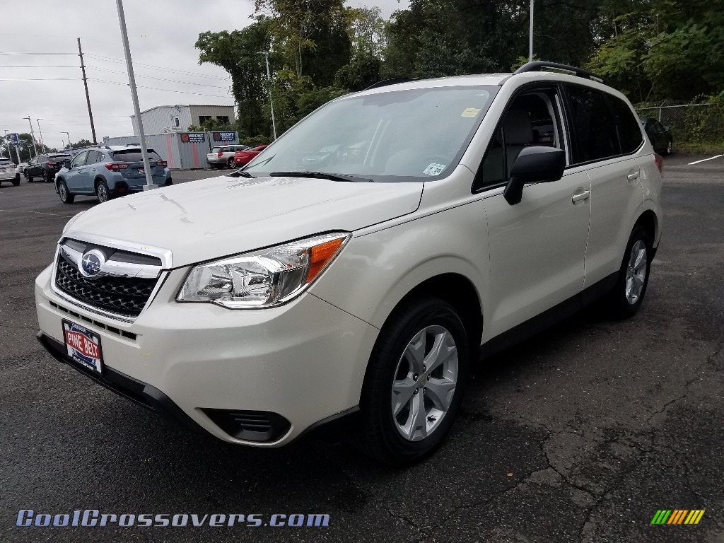 2016 Forester 2.5i - Crystal White Pearl / Gray photo #3
