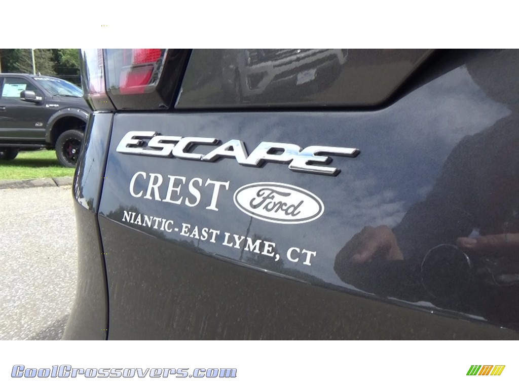 2018 Escape SE 4WD - Magnetic / Charcoal Black photo #10