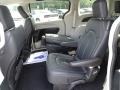 Chrysler Pacifica Touring L Brilliant Black Crystal Pearl photo #19