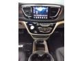Chrysler Pacifica Touring L Plus Brilliant Black Crystal Pearl photo #13