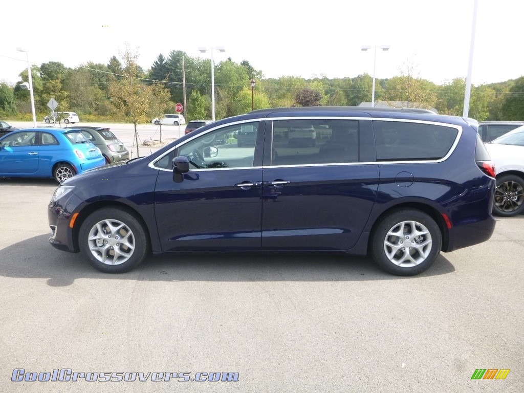 2019 Pacifica Touring Plus - Jazz Blue Pearl / Black/Alloy photo #2