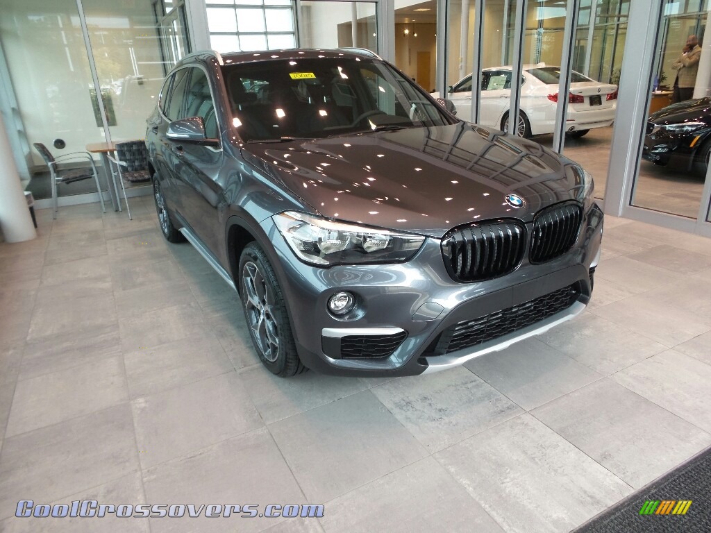 Mineral Grey Metallic / Black BMW X1 xDrive28i