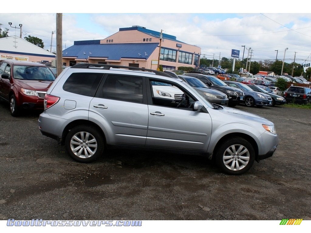 2013 Forester 2.5 X Limited - Ice Silver Metallic / Black photo #5
