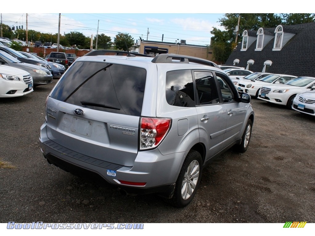2013 Forester 2.5 X Limited - Ice Silver Metallic / Black photo #6