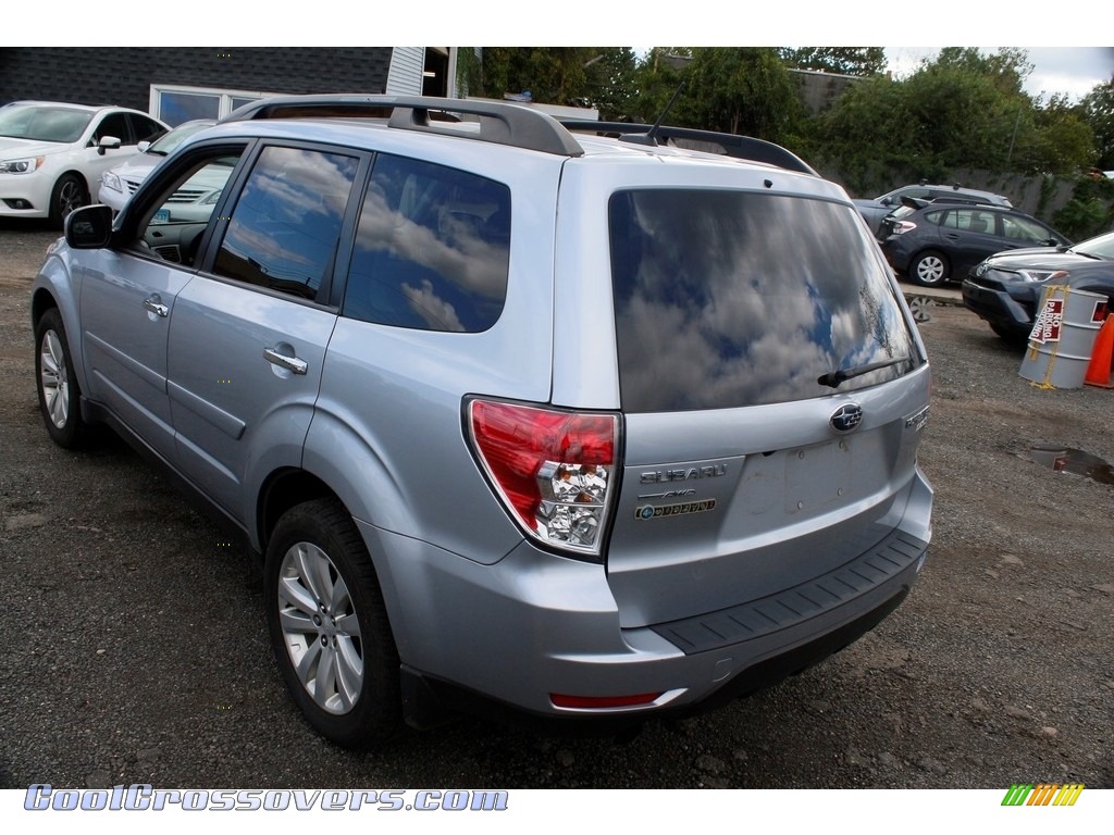 2013 Forester 2.5 X Limited - Ice Silver Metallic / Black photo #10