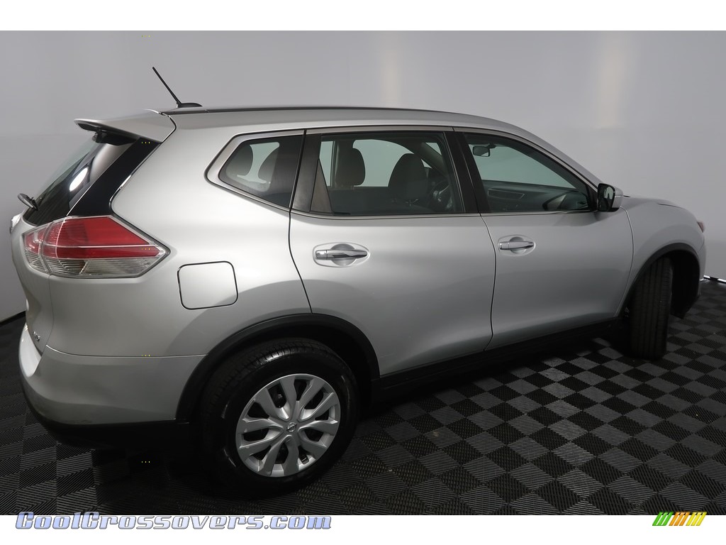 2015 Rogue S AWD - Brilliant Silver / Charcoal photo #13