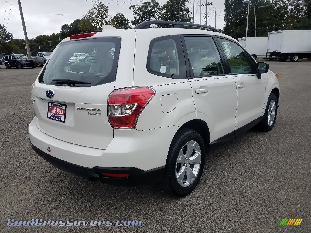 2016 Forester 2.5i - Crystal White Pearl / Gray photo #7