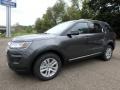 Ford Explorer XLT 4WD Magnetic photo #7