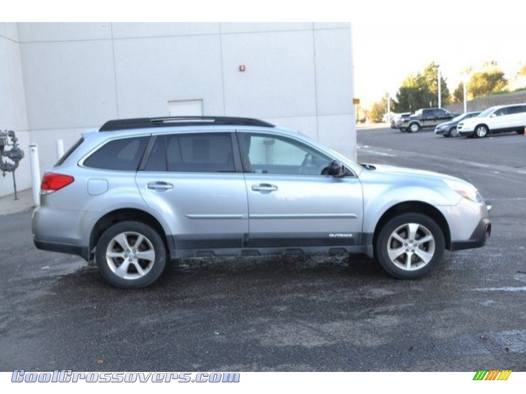 2013 Outback 2.5i Limited - Ice Silver Metallic / Off Black Leather photo #7
