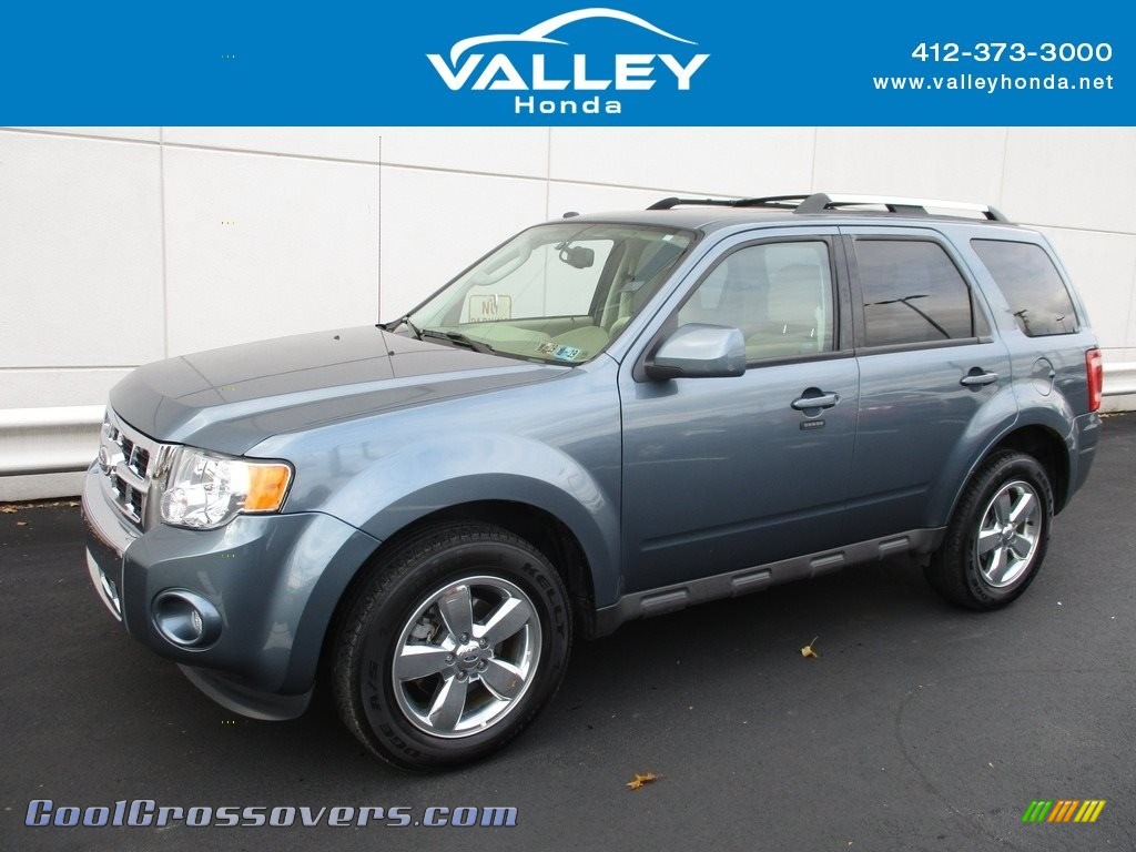Steel Blue Metallic / Camel Ford Escape Limited 4WD