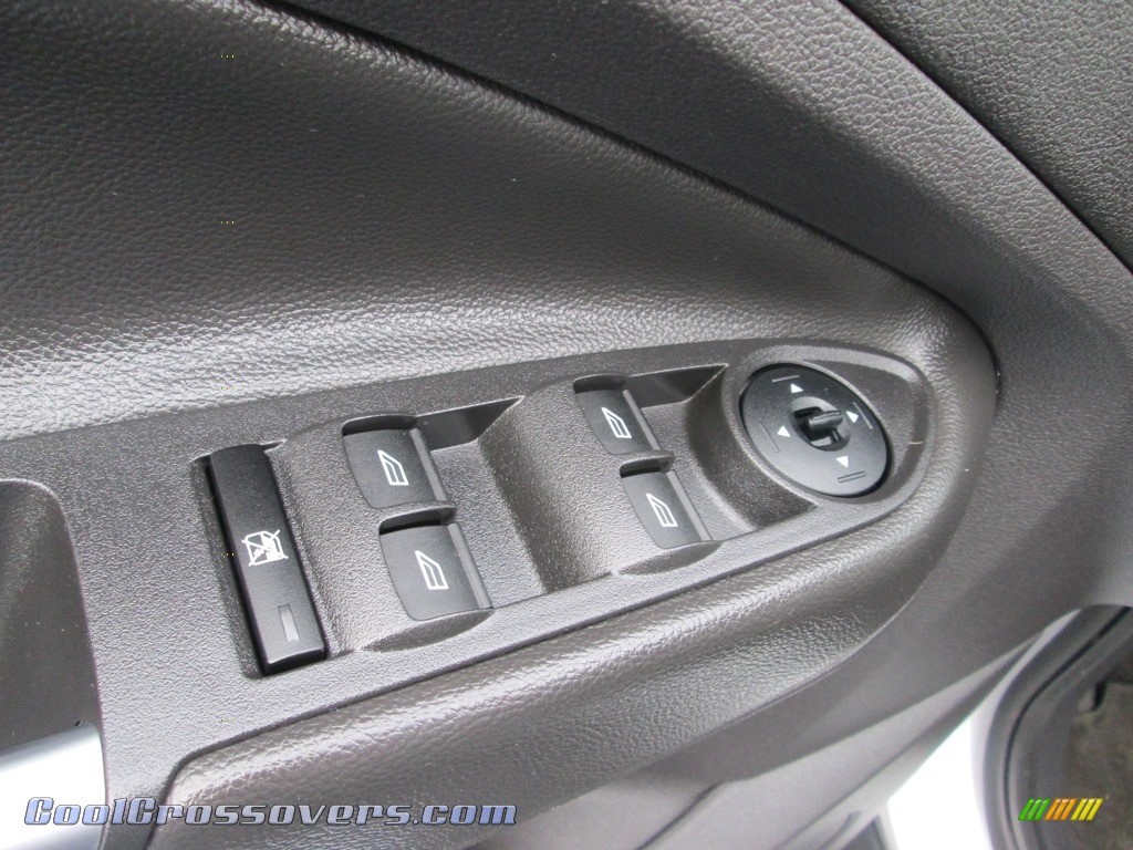 2015 Escape SE 4WD - Ingot Silver Metallic / Charcoal Black photo #15