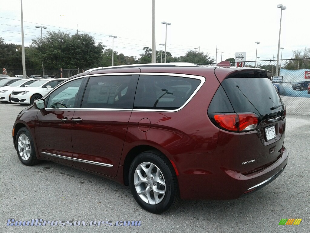 2019 Pacifica Touring L - Velvet Red Pearl / Black/Alloy photo #3