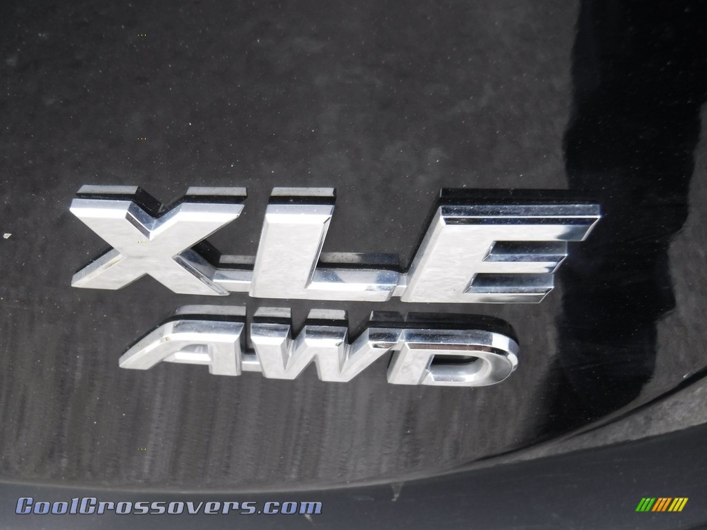 2015 RAV4 XLE AWD - Black / Ash photo #9