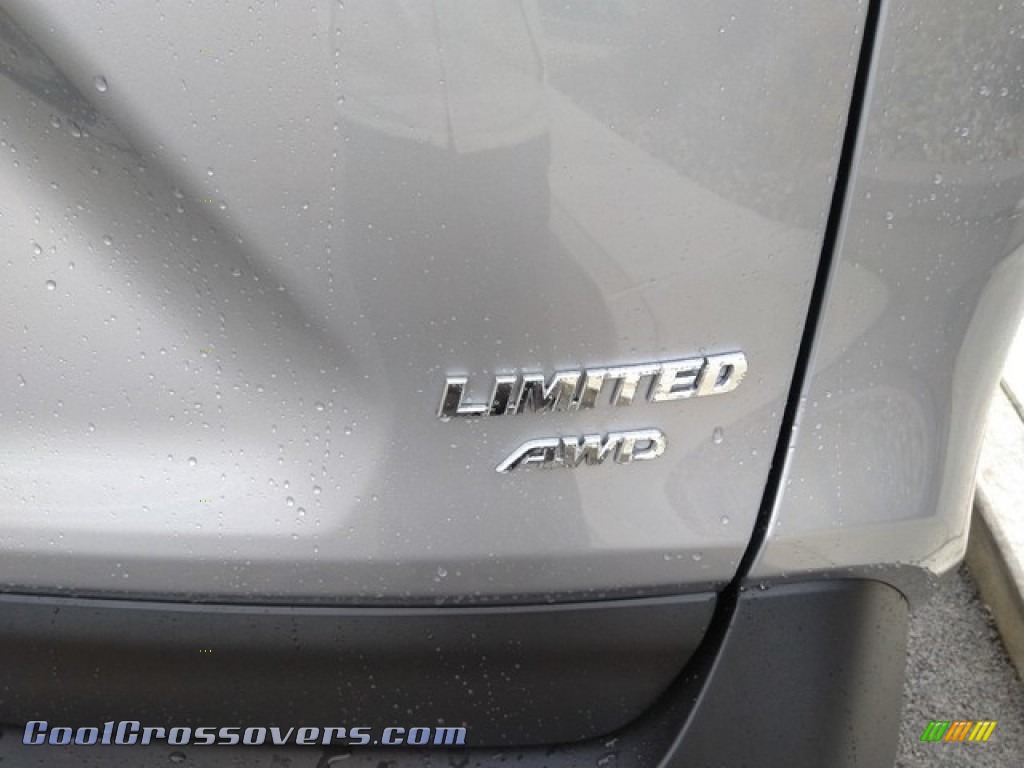 2019 RAV4 Limited AWD - Silver Sky Metallic / Light Gray photo #5