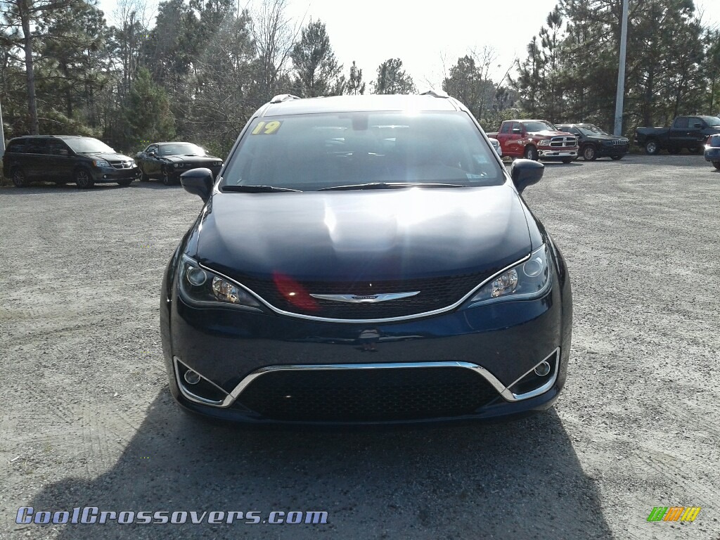 2019 Pacifica Touring L Plus - Jazz Blue Pearl / Black/Alloy photo #8