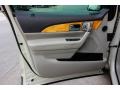 Lincoln MKX FWD White Platinum Metallic Tri-Coat photo #18