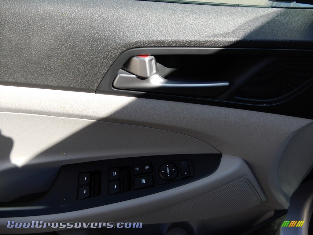 2017 Tucson SE AWD - Molten Silver / Gray photo #15
