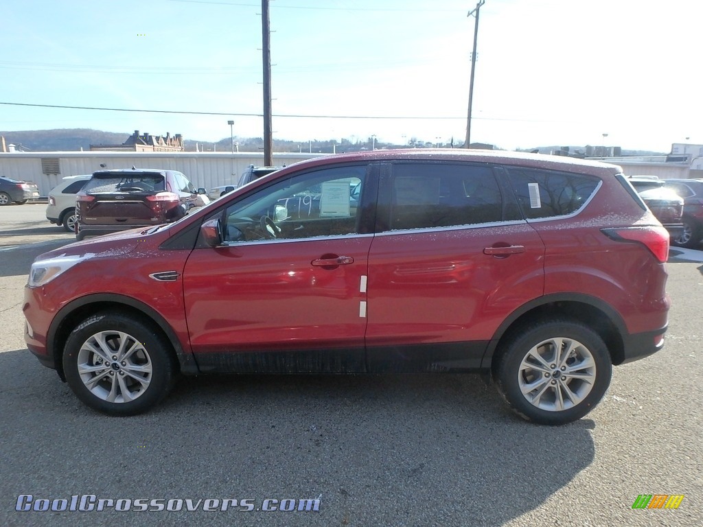 2019 Escape SE 4WD - Ruby Red / Chromite Gray/Charcoal Black photo #6