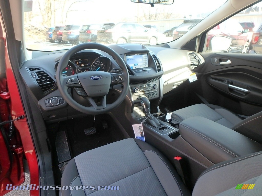 2019 Escape SE 4WD - Ruby Red / Chromite Gray/Charcoal Black photo #13