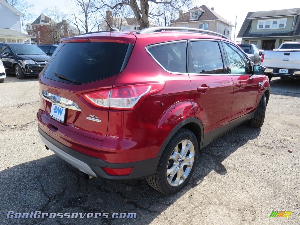 2013 Escape SEL 2.0L EcoBoost - Ruby Red Metallic / Charcoal Black photo #16