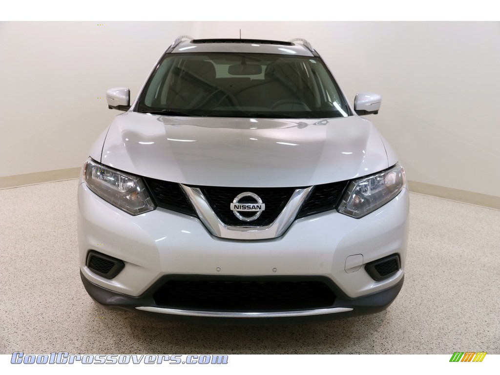 2015 Rogue SV AWD - Brilliant Silver / Charcoal photo #2