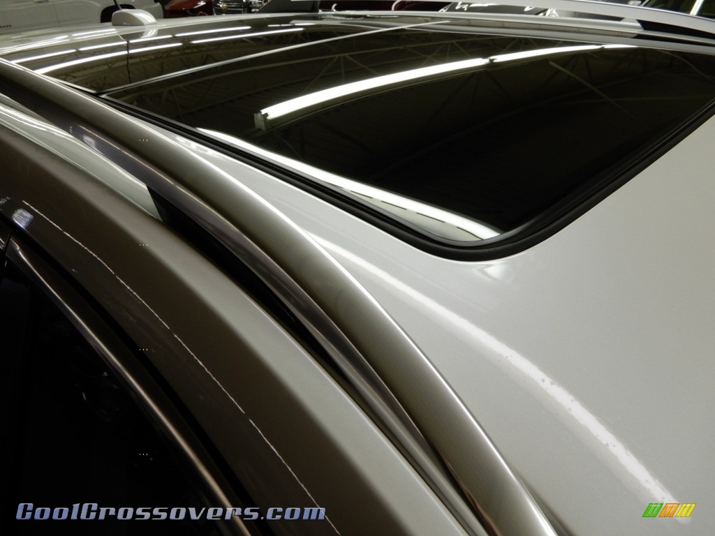 2015 SRX Luxury AWD - Radiant Silver Metallic / Ebony/Ebony photo #14