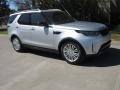 Land Rover Discovery SE Indus Silver Metallic photo #1