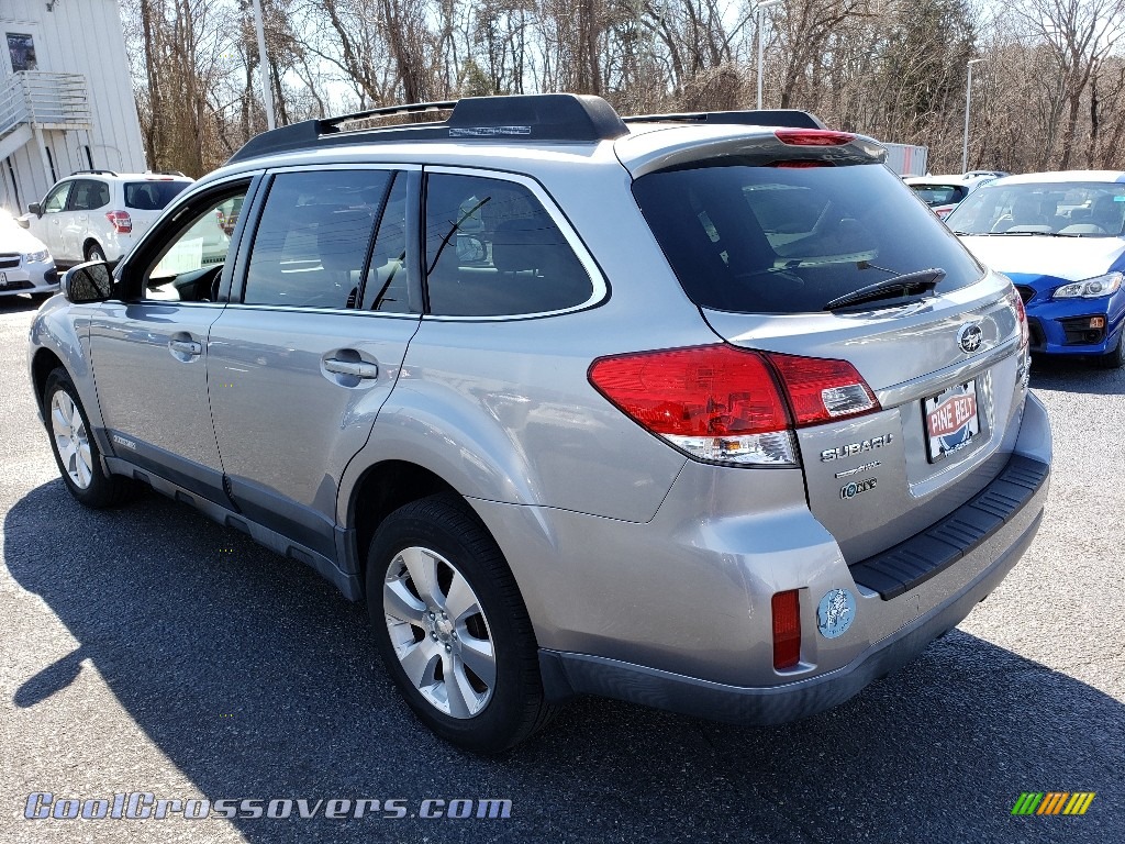 2010 Outback 3.6R Limited Wagon - Steel Silver Metallic / Off Black photo #2