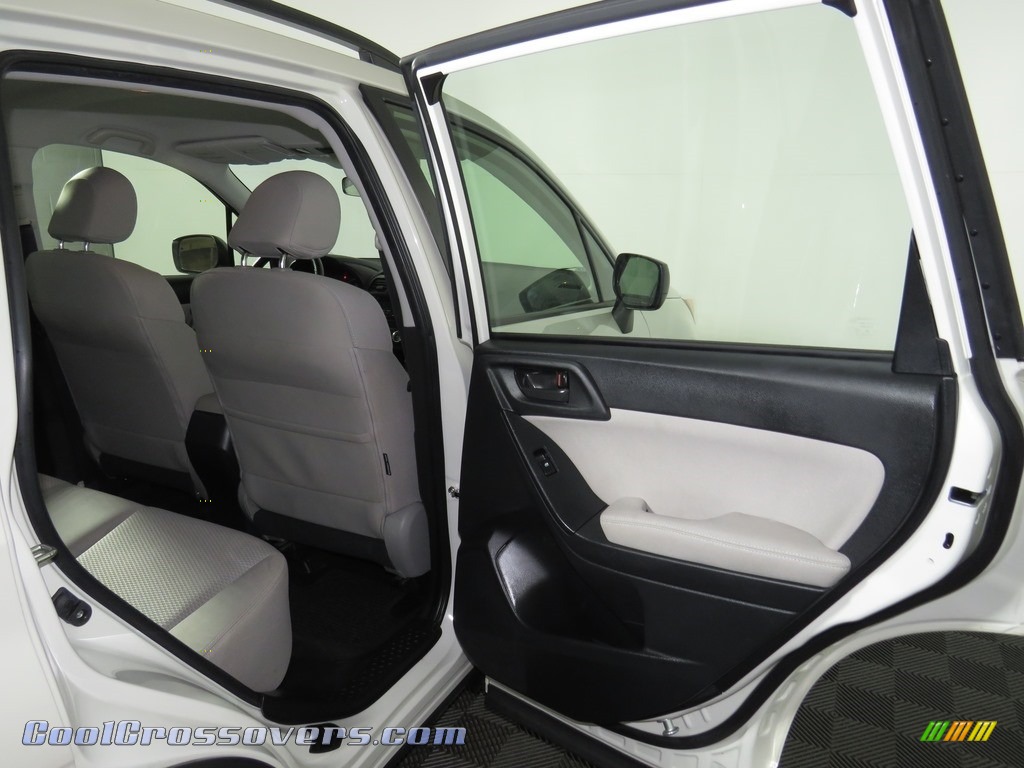 2015 Forester 2.5i - Satin White Pearl / Gray photo #7
