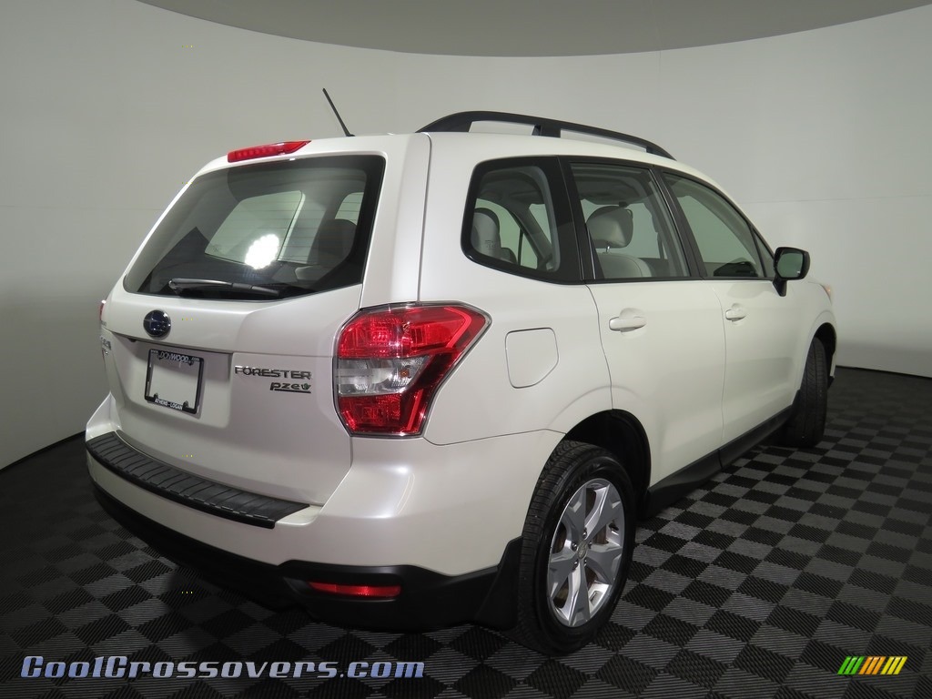 2015 Forester 2.5i - Satin White Pearl / Gray photo #24