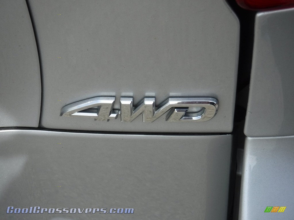 2006 RAV4 4WD - Classic Silver Metallic / Ash photo #11