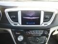 Chrysler Pacifica Touring L Brilliant Black Crystal Pearl photo #17