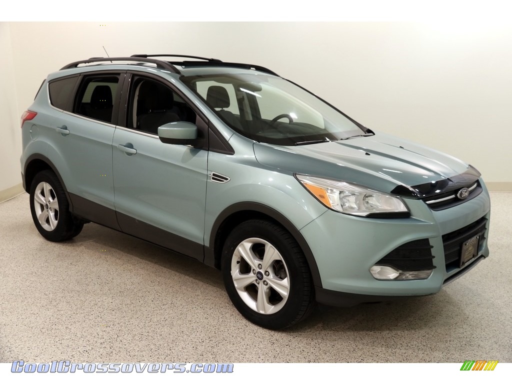 2013 Escape SE 1.6L EcoBoost 4WD - Frosted Glass Metallic / Charcoal Black photo #1