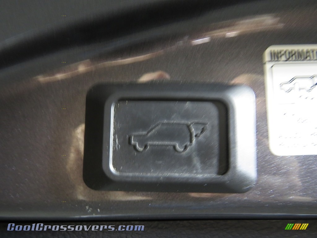 2016 RAV4 XLE AWD - Magnetic Gray Metallic / Black photo #27