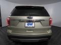 Ford Explorer Limited 4WD White Gold photo #18