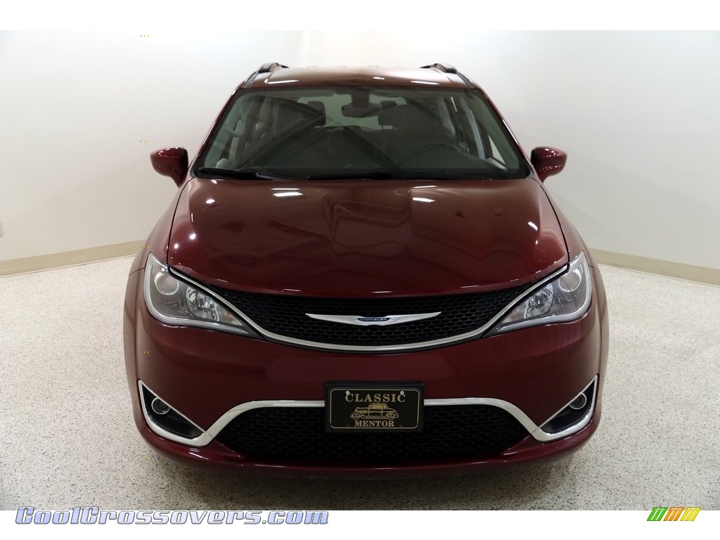 2017 Pacifica Touring L - Velvet Red Pearl / Black/Alloy photo #2