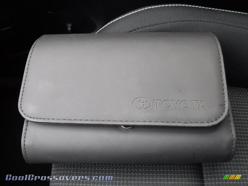 2016 RAV4 XLE AWD - Magnetic Gray Metallic / Black photo #25
