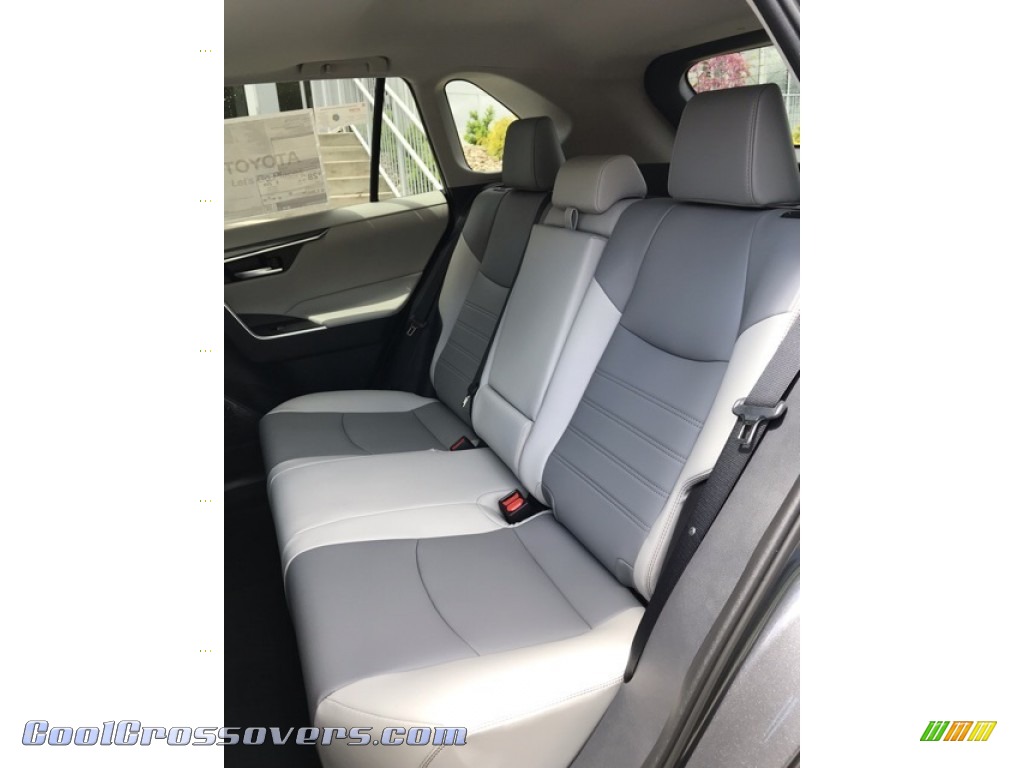 2019 RAV4 XLE AWD - Magnetic Gray Metallic / Light Gray photo #17